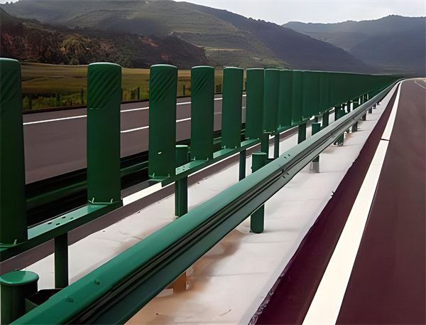 渭南三波护栏板在高速公路的应用